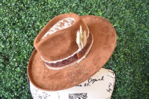 Hat/Brown