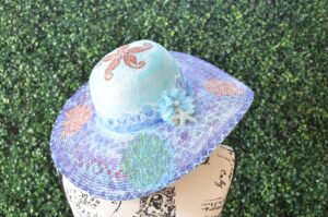 Becky’s beachside hat