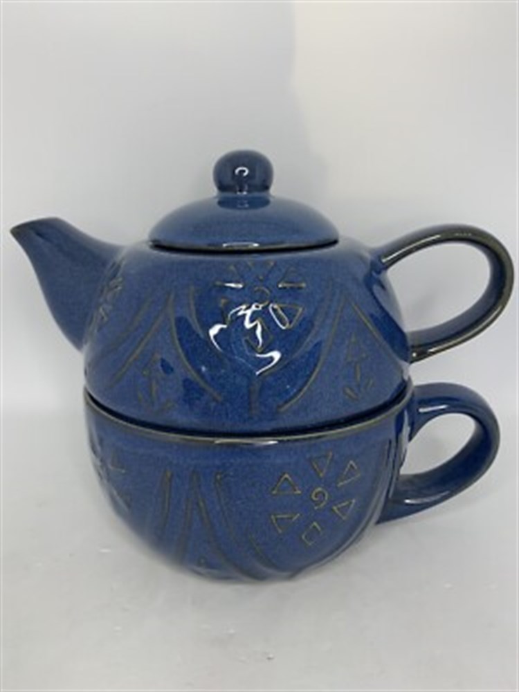 Pier 1 Imports Teapot with Lid