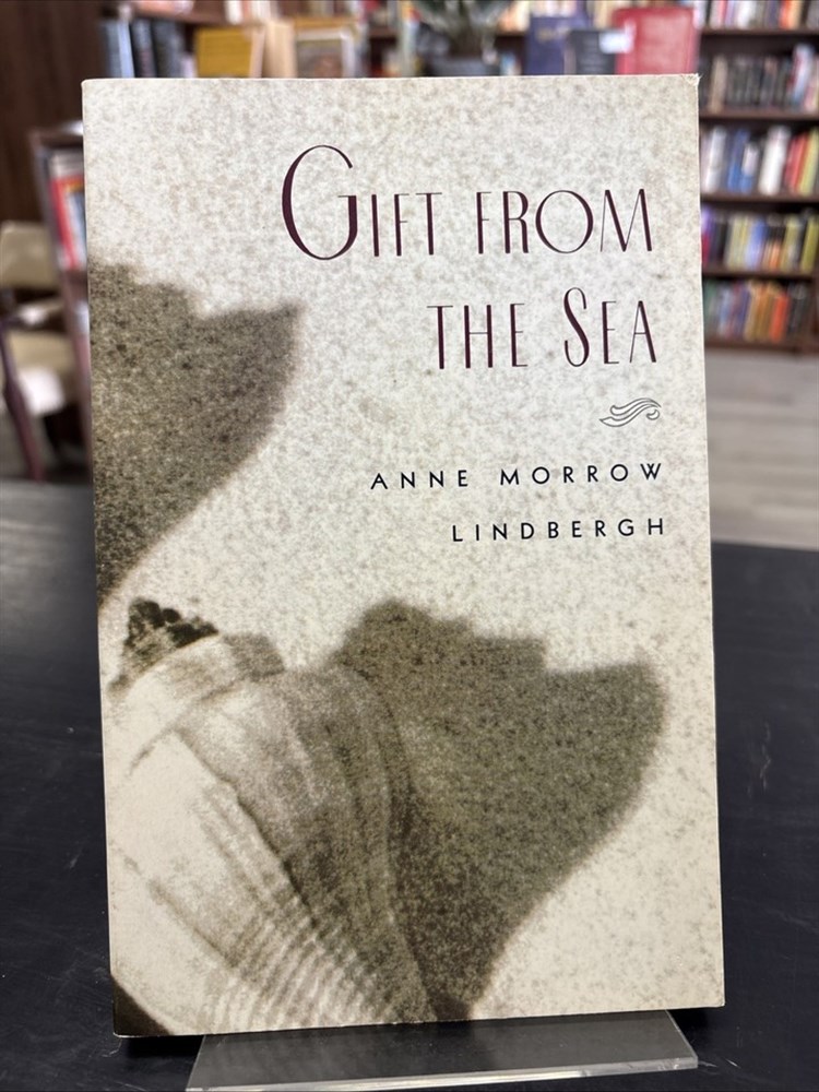 Gift from the Sea by Anne Lindbergh 1991 Vintage Trade Paperback