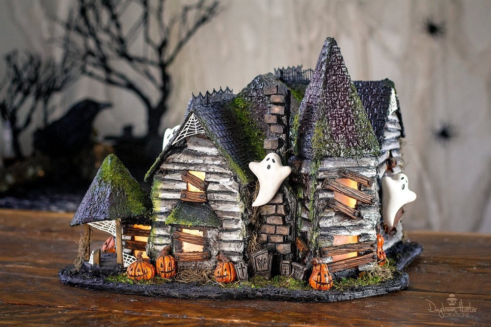 Light Up Spooky Mini Haunted House