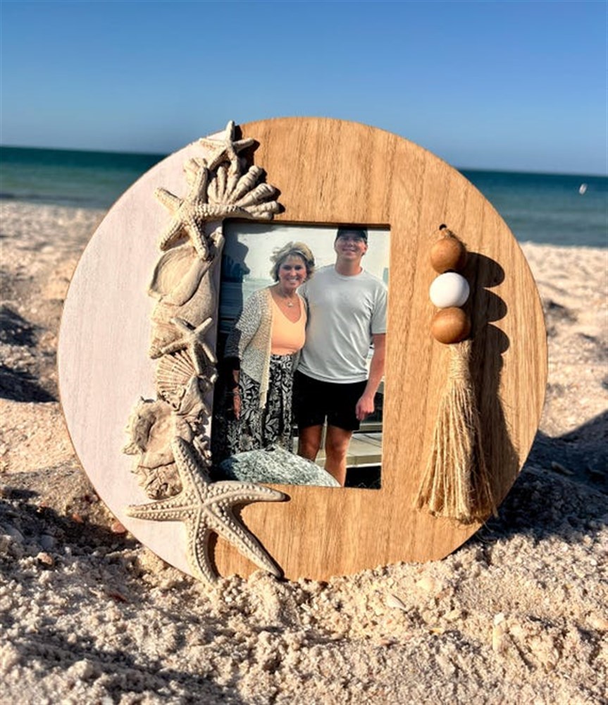6×6 Round Wood Wall Art with Hanging Cord